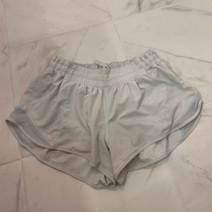 Lululemon blue hotty hot shorts 4in size 8